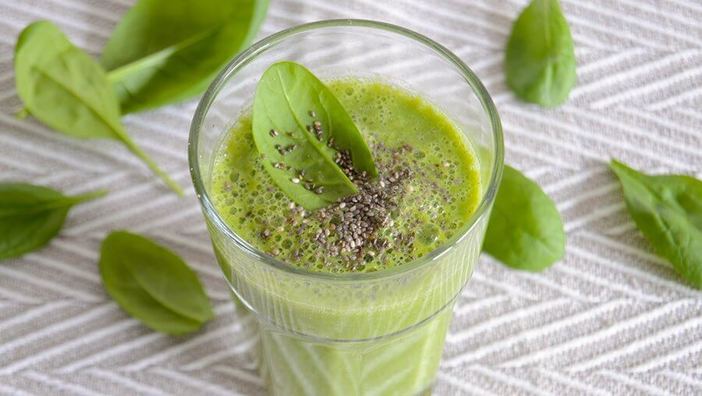 Spinat-Kiwi-Smoothie mit Cashew