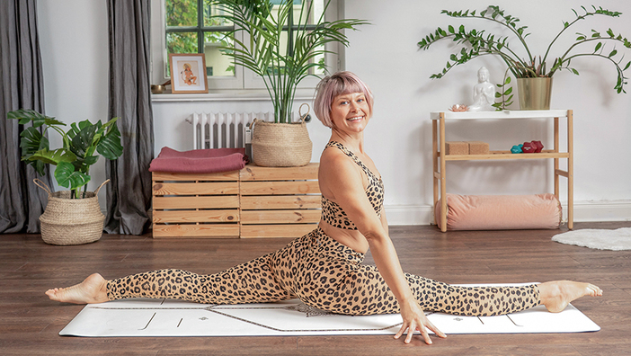 So kommst du in Hanumanasana - Asanas für den Spagat mit Lucie Beyer