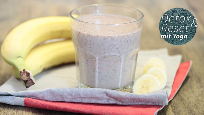 Smoothie mit Kakao Nibs