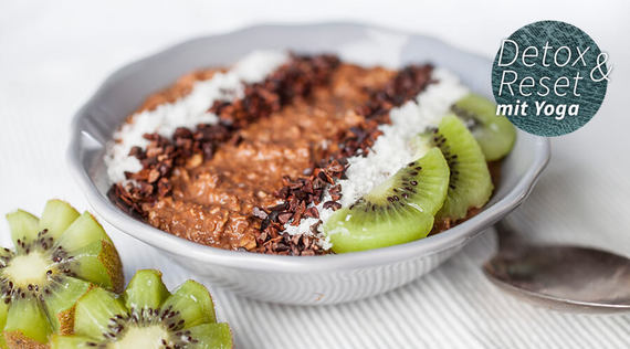 Porridge mit Hafermilch und Obst