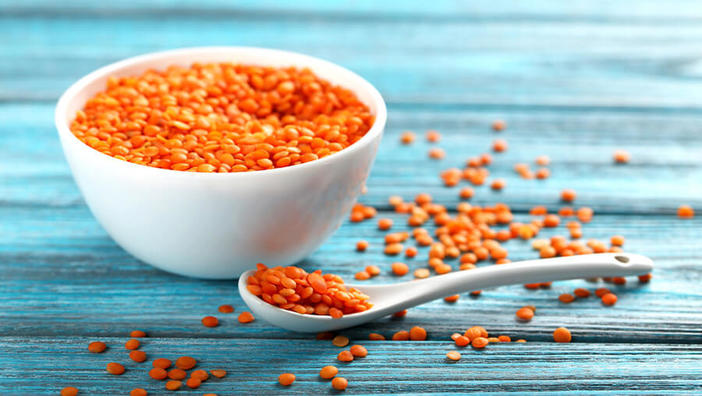 Rote-Linsen-Gemüse mit Möhren und Zuckerschoten