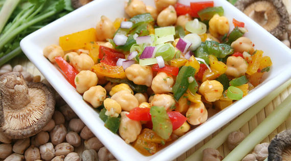 Kichererbsensalat mit Tofu