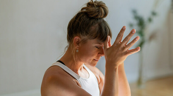 Was sind die 5 Niyamas?