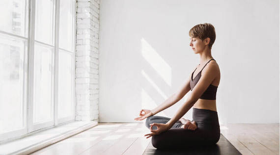 Die 4 Yogawege: Alles über Raja Yoga