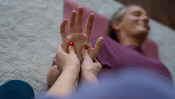 thai massage yoga