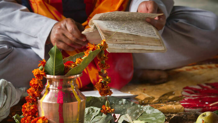 yoga schrifttum upanishaden schriftrolle