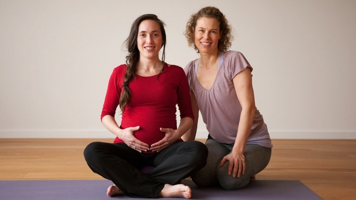 Prenatal yoga: tips for new and experienced yoginis