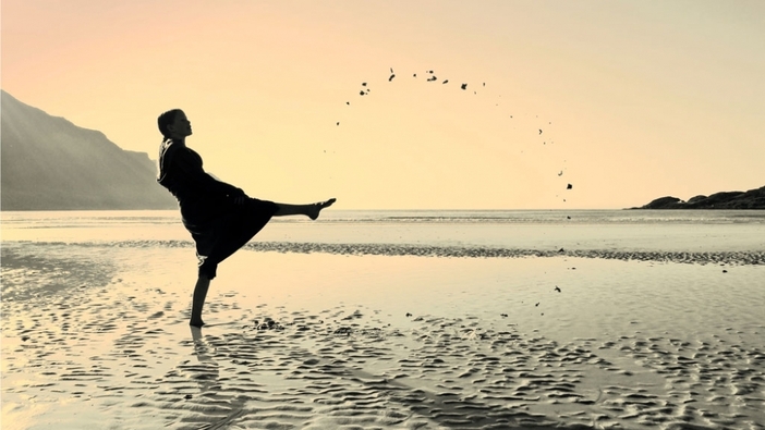 Tension, e-motion and breath