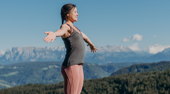 Yoga-Übungen bei Skoliose – worauf kommt es an? 