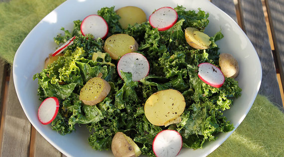 Rezept: Grünkohl-Kartoffel-Salat mit Radieschen