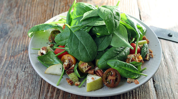 Rezept: Spinat-Salat mit Birne