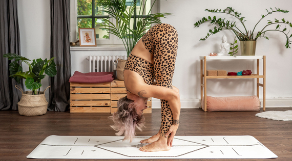 Good Bye Yoga-Butt: So vermeidest du Schmerzen in den Hamstrings