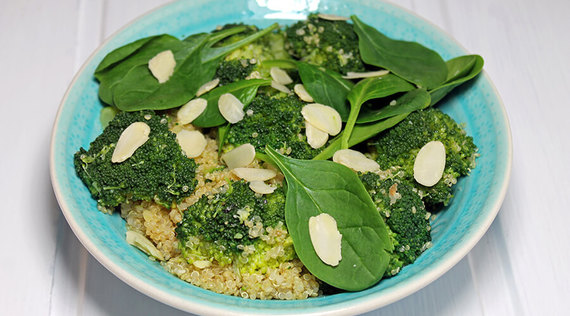 Rezept: Warmer Brokkoli-Quinoa-Salat