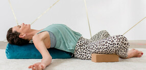 Yoga bei Schlafstörungen: Tipps & Yoga-Übungen