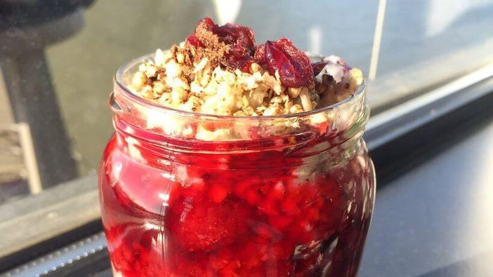 Kokos-Himbeer-Porridge Rezept