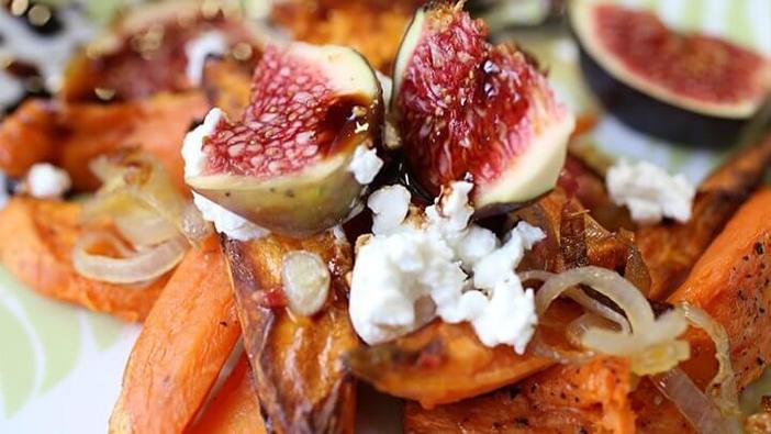 Gebackene Süsskartoffeln mit frischen Feigen