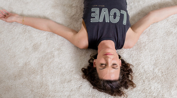 Besser als Schlaf: Alles über Yoga Nidra