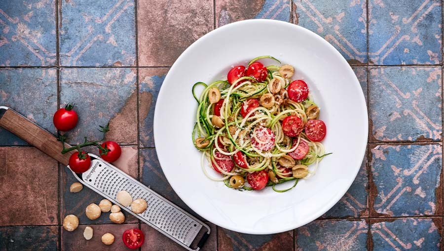 Spaghetti mit Zucchininudeln