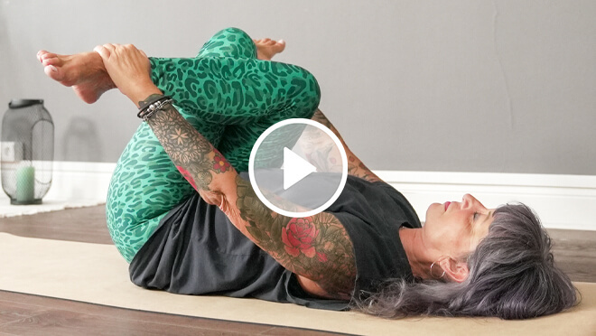 Faszienyoga für die Hüfte – mit Lucia Nirmala Schmidt