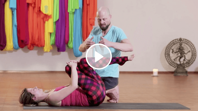 Yogatherapie: Erste Hilfe für den Rücken – mit Dr. Ronald Steiner