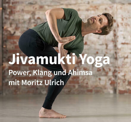 Yoga-Programm Jivamukti Yoga – Power, Klang und Ahimsa mit Moritz Ulrich