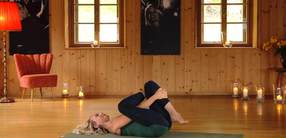 Yin Yoga: eine Bewusstseinsreise mit Hüftöffnern und Drehungen